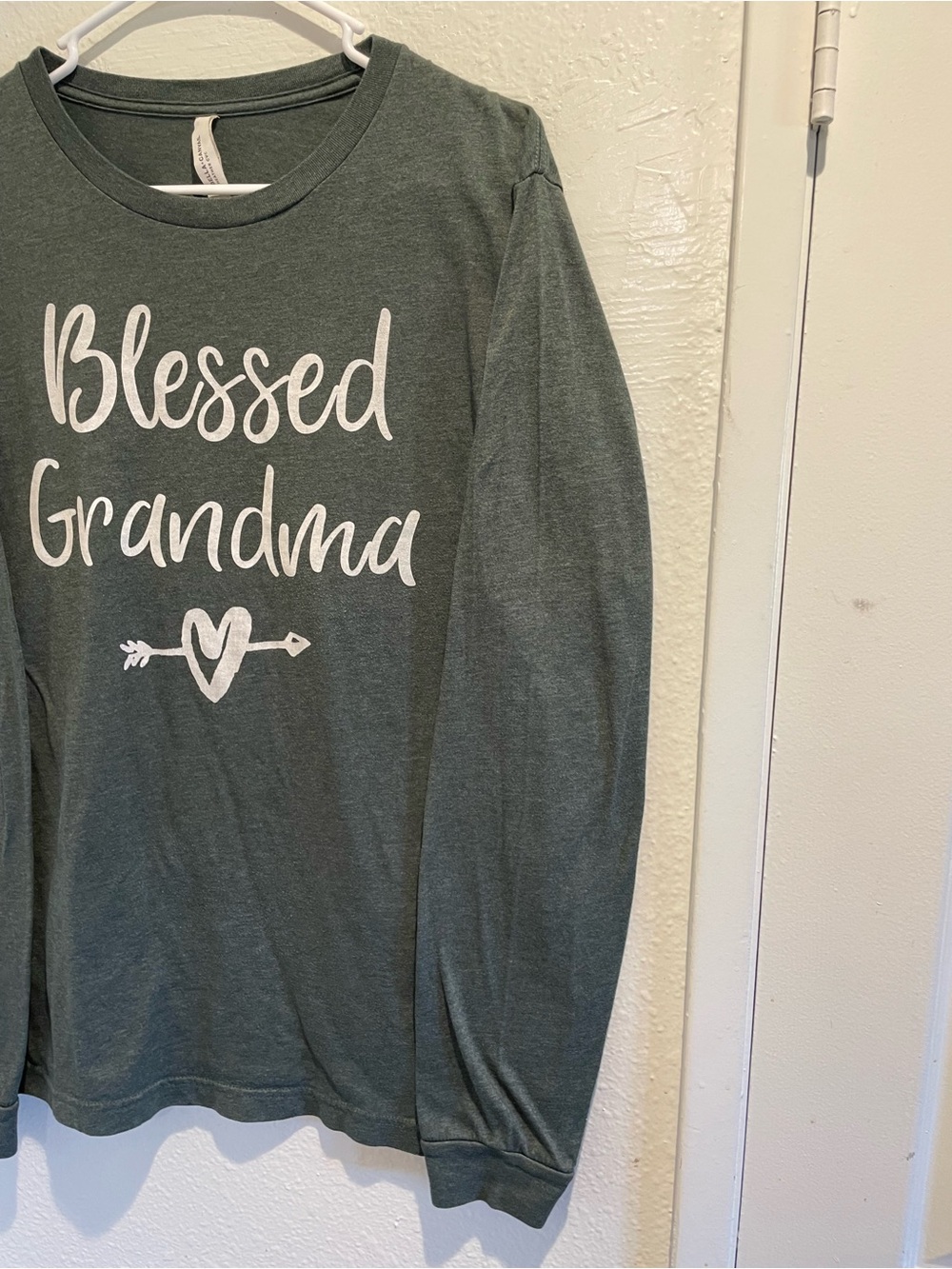 ✨ Bella+Canvas “Blessed Grandma” Heather Green Graphic Tee Long Sleeve L ✨ - Picture 3 of 6